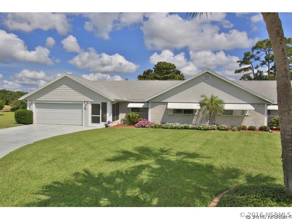 67 Lake Fairgreen Cir., New Smyrna Beach, FL 32168