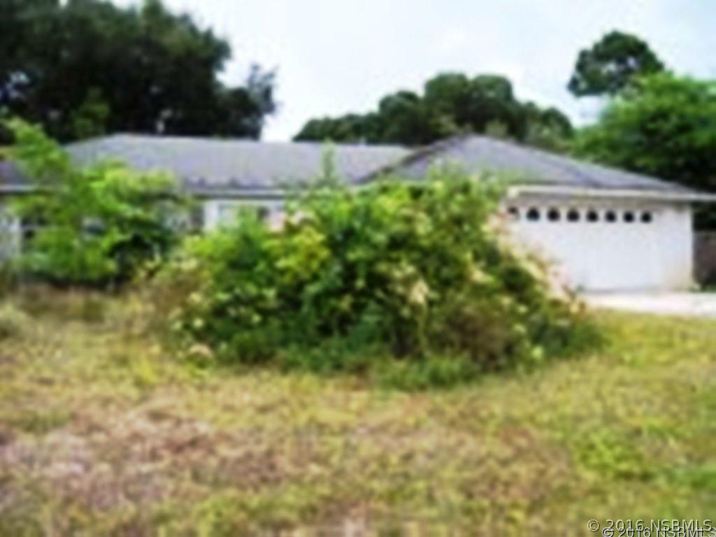 1327 Royal Palm Dr., Edgewater, FL 32132