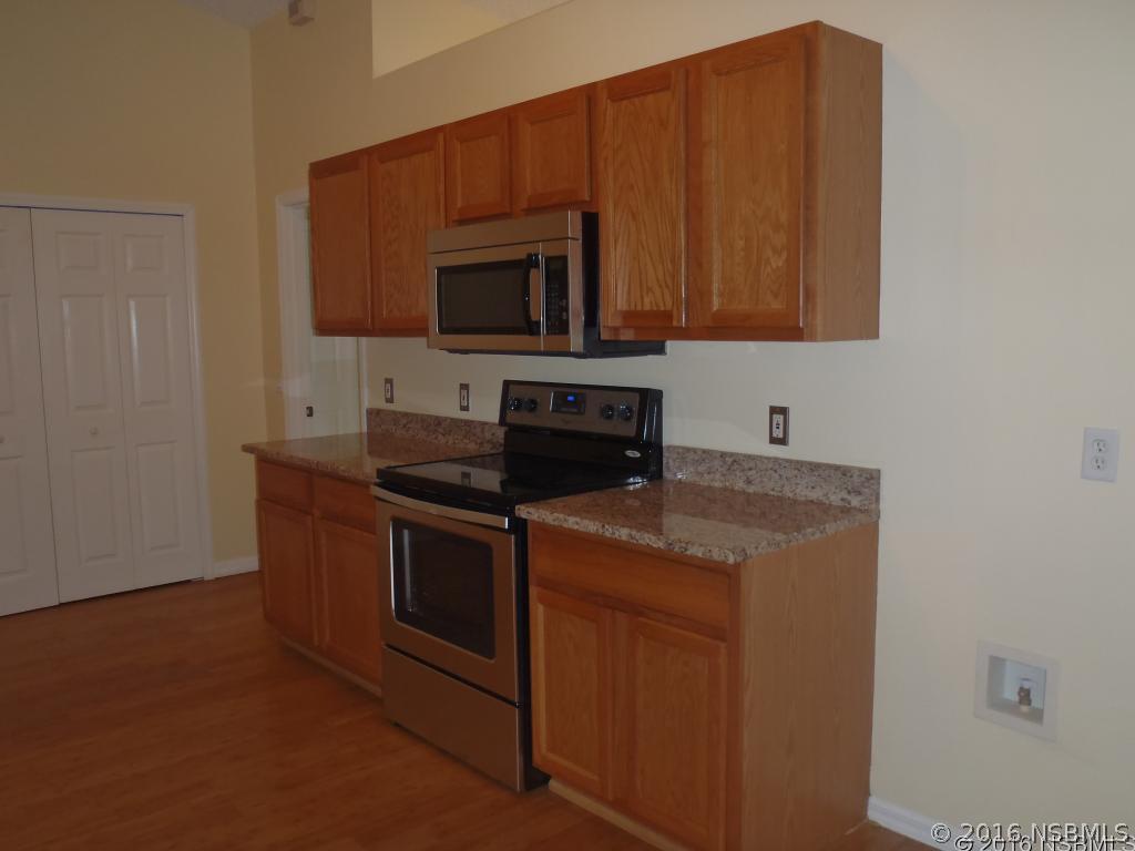 2729 Yule Tree Dr., Edgewater, FL 32141