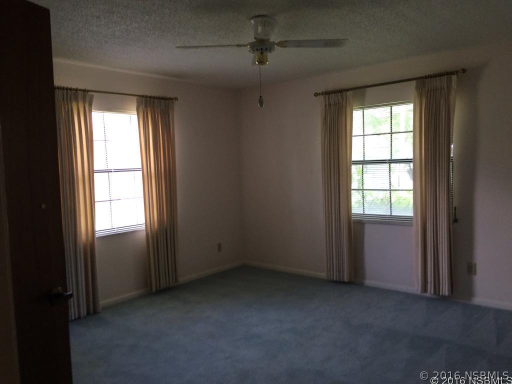 3121 Yule Tree Dr., Edgewater, FL 32141