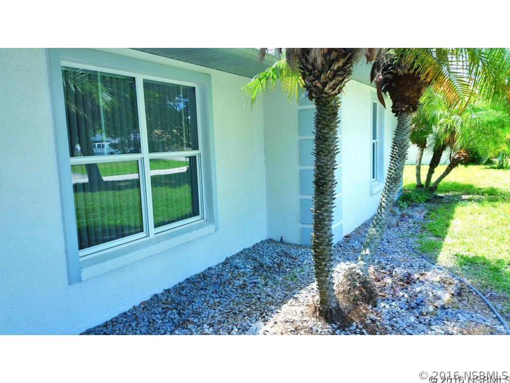 3120 Queen Palm Dr., Edgewater, FL 32141