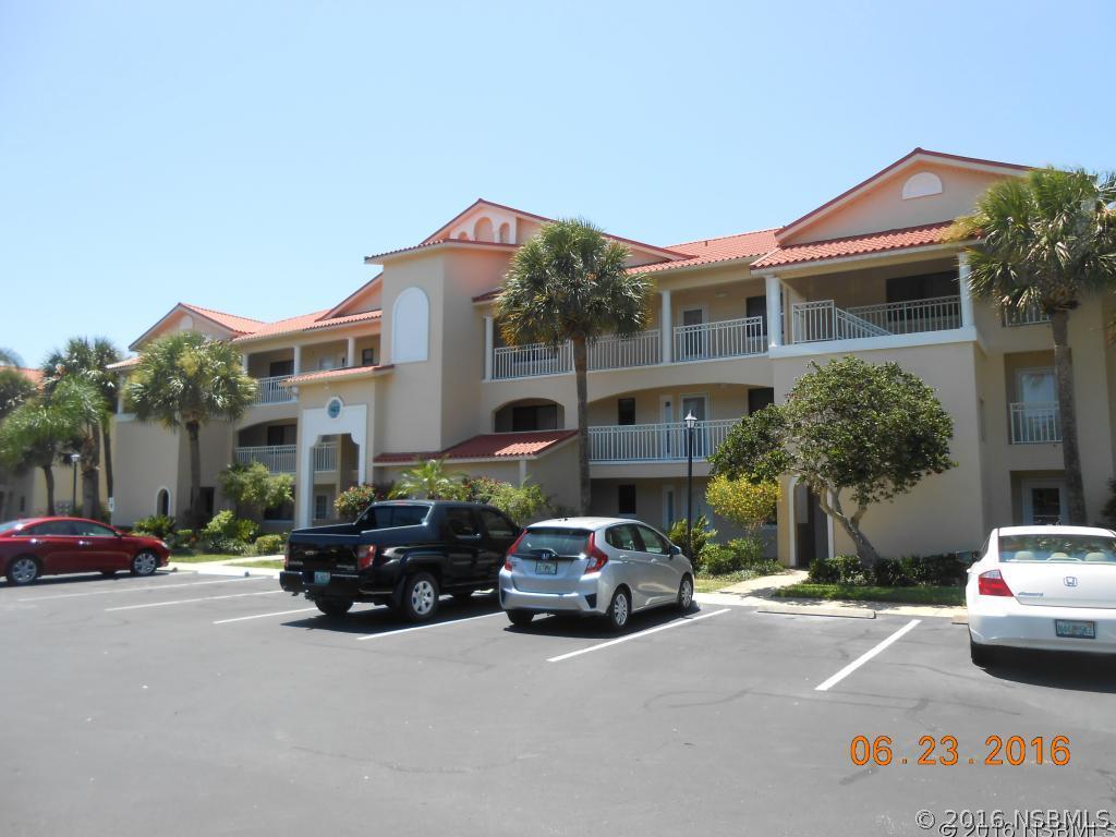 462 Bouchelle Dr. #202, New Smyrna Beach, FL 32169