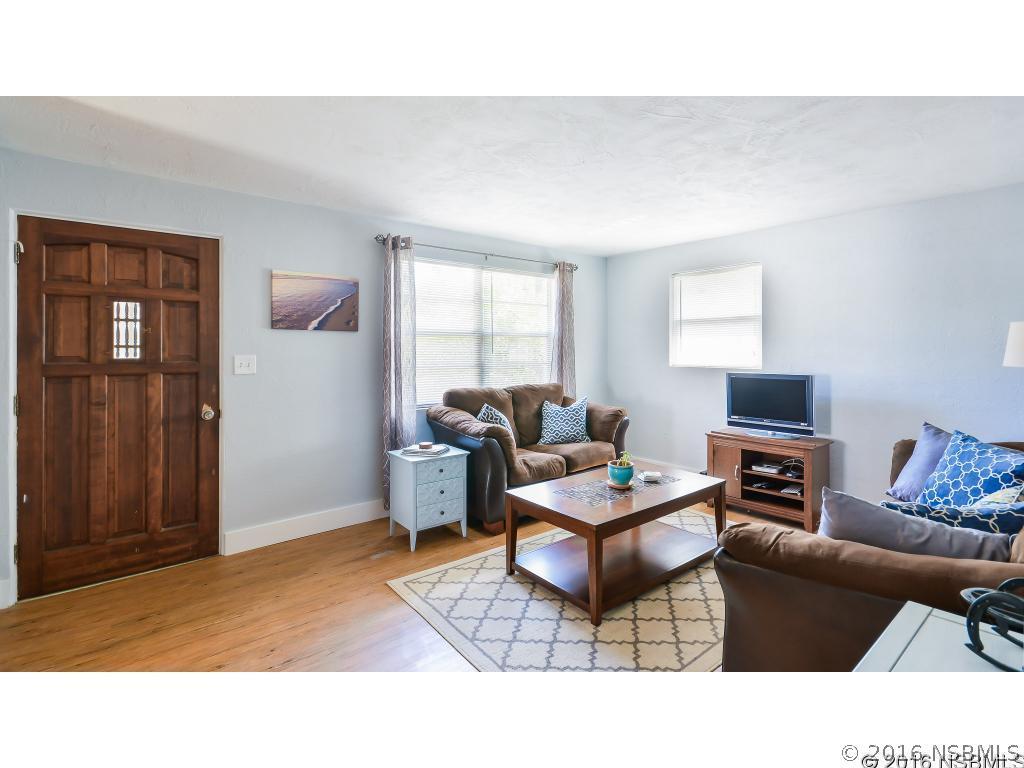 308 Joyce St., Edgewater, FL 32132