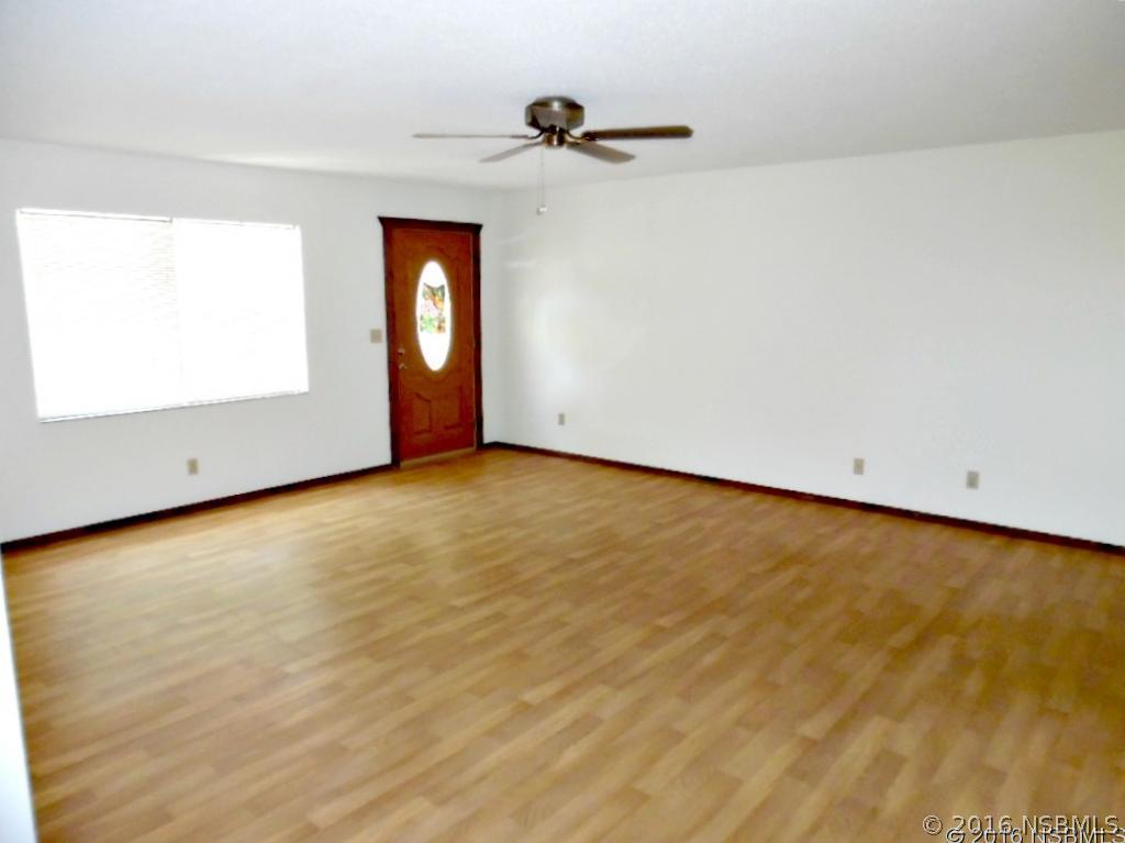 1731 Umbrella Tree Dr., Edgewater, FL 32132