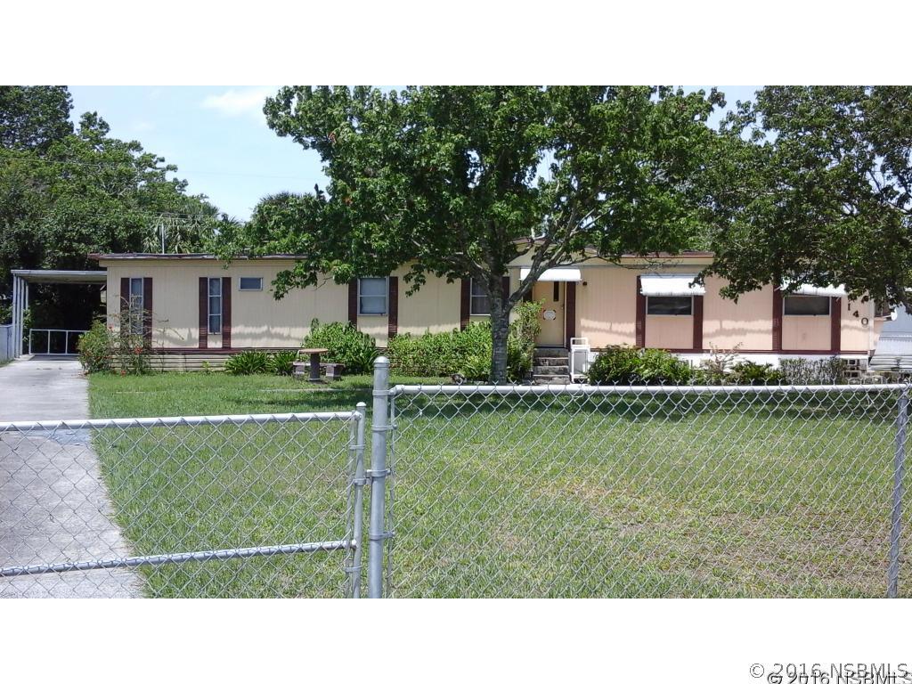 140 Center St., Oak Hill, FL 32759