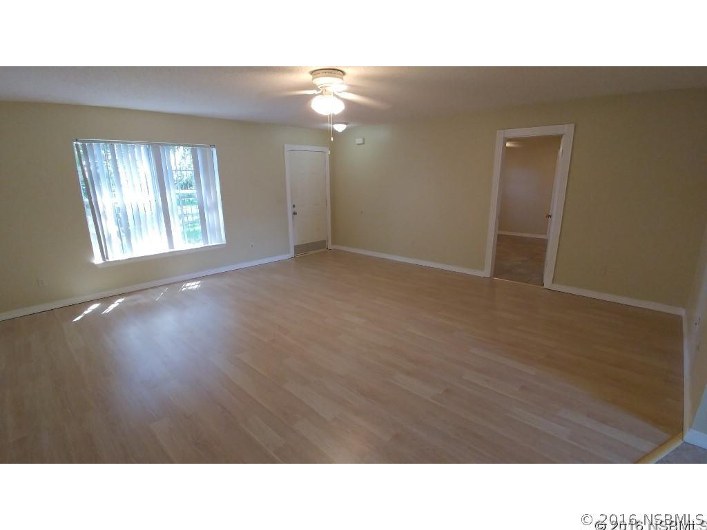 2928 Travelers Palm Dr., Edgewater, FL 32132