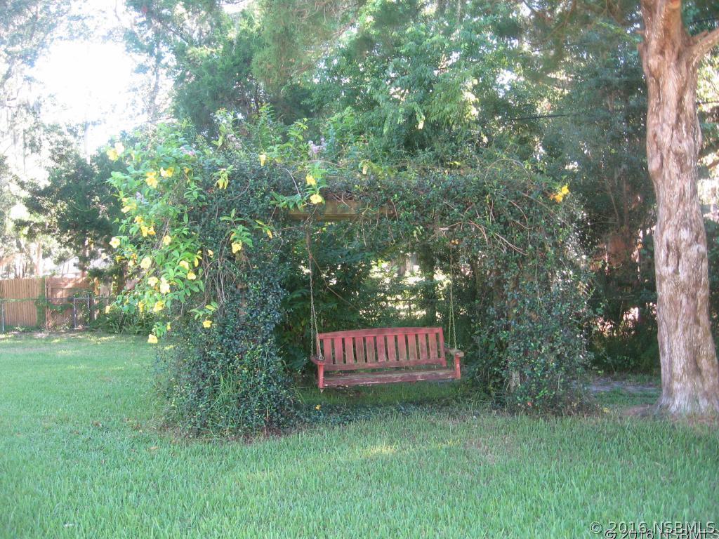 2211 Queen Palm Dr., Edgewater, FL 32141