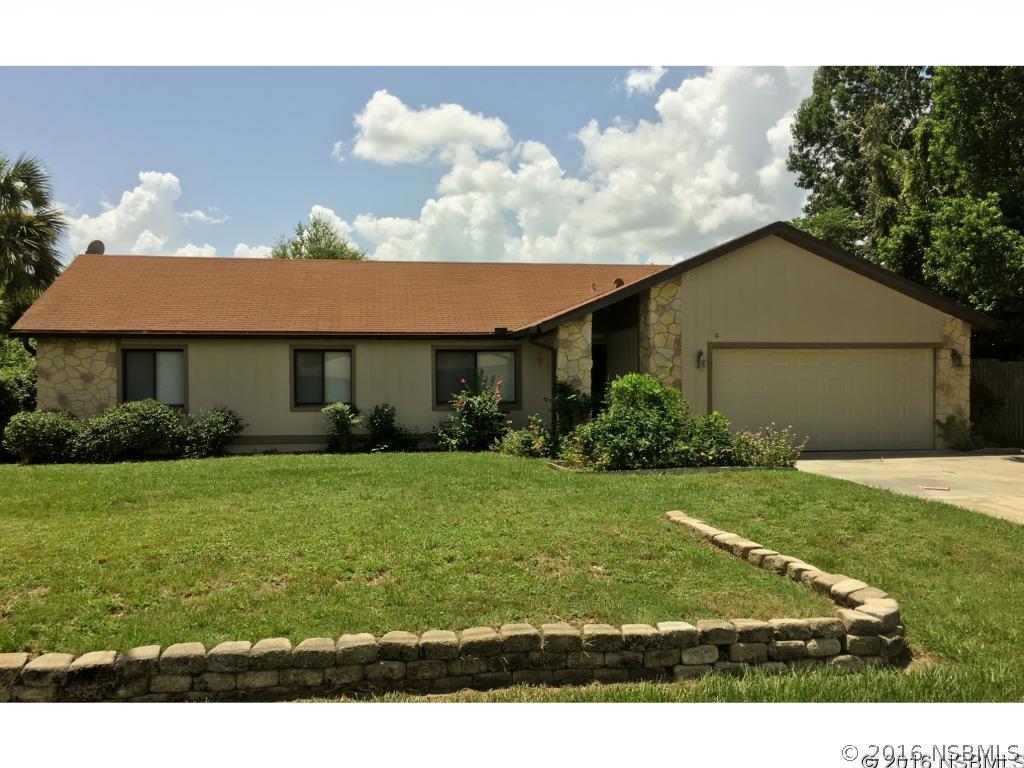 342 Blythville Ave., Deltona, FL 32725