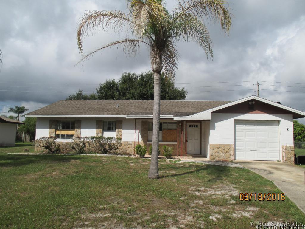 1924 Willow Oak Dr., Edgewater, FL 32141