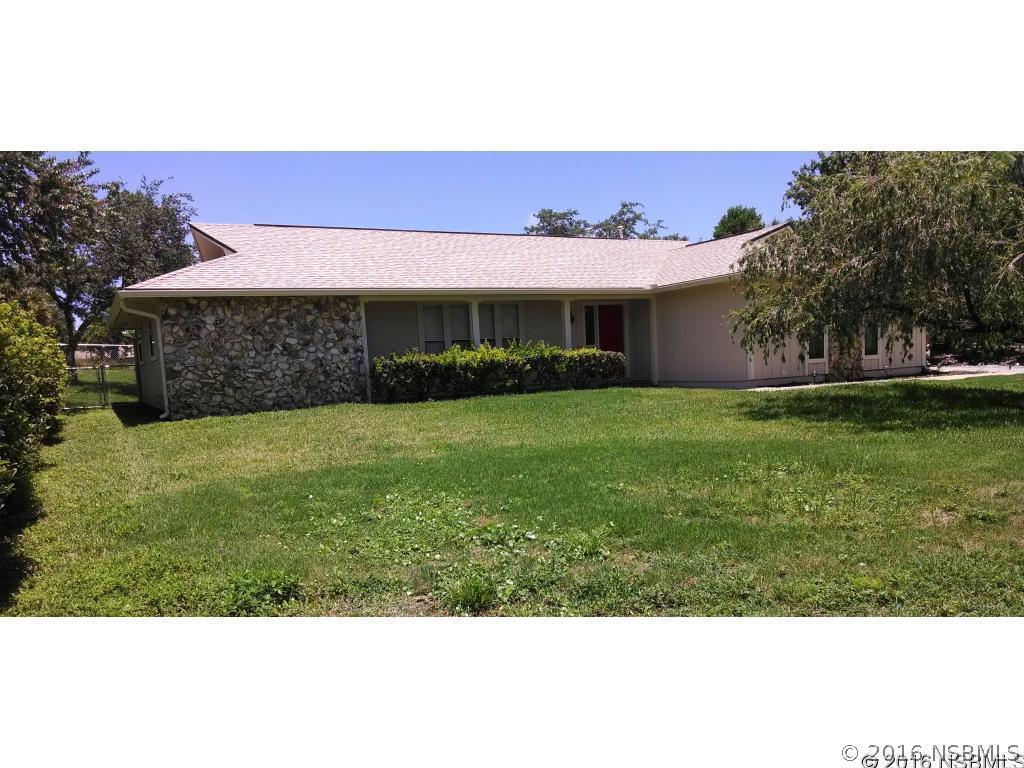 1069 Club House Blvd., New Smyrna Beach, FL 32168