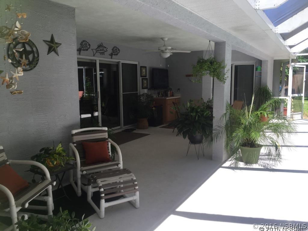 160 Hibiscus Rd., Edgewater, FL 32141