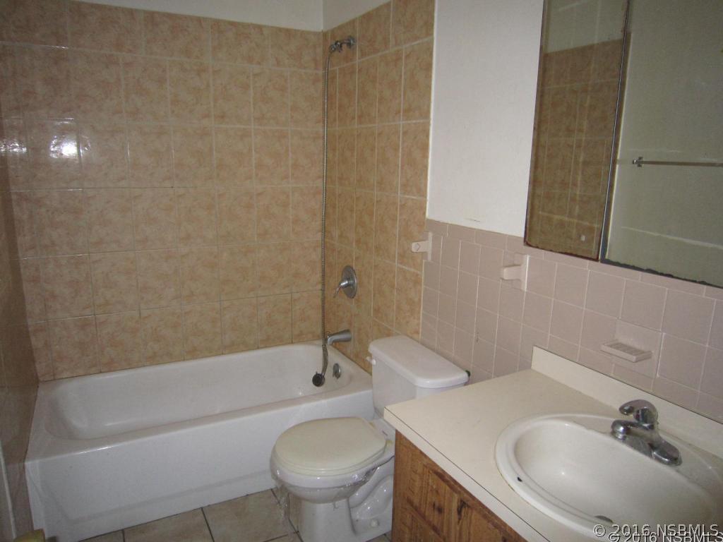 1102 Regent St., Edgewater, FL 32132