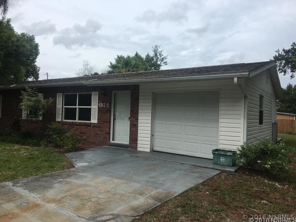 1925 Evergreen Dr., Edgewater, FL 32141