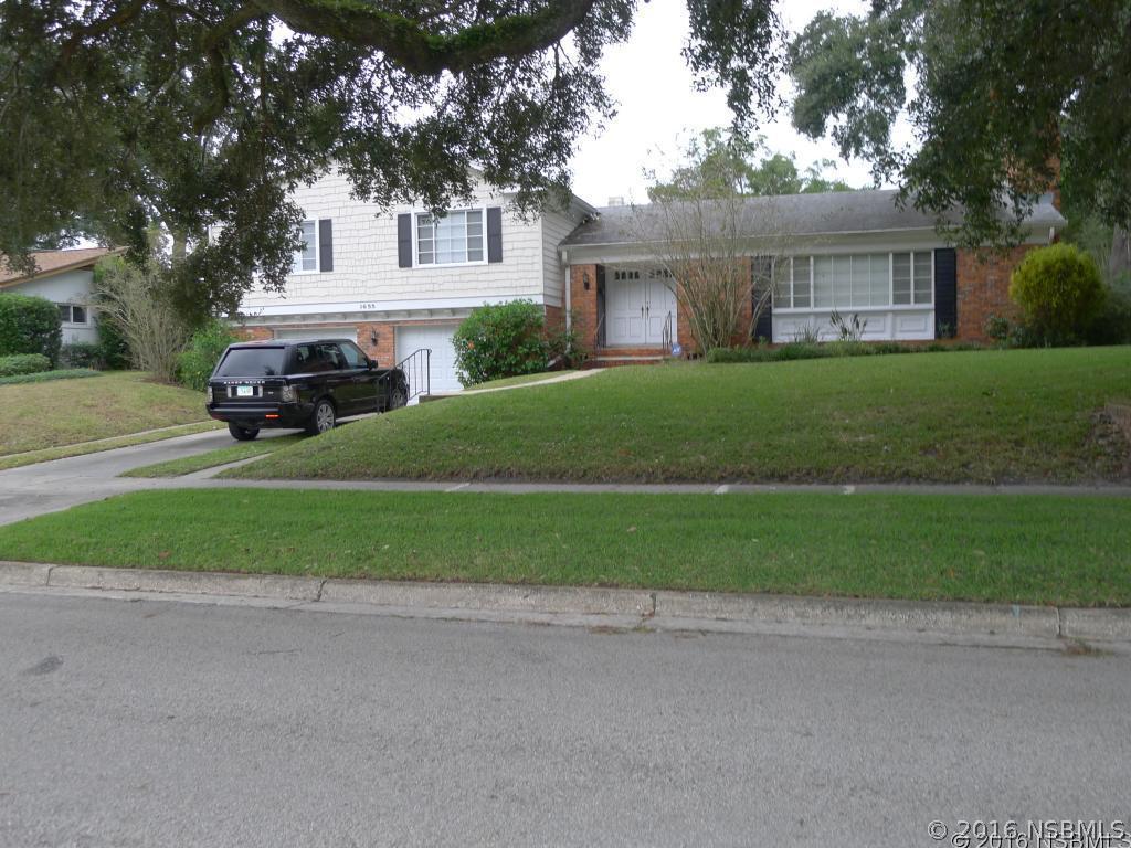 1655 Lake Shore Dr., Orlando, FL 32803