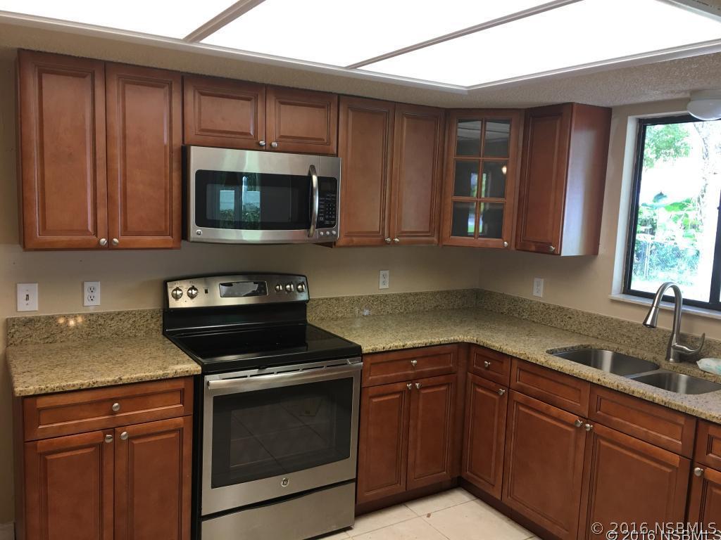 3023 Orange Tree Dr., Edgewater, FL 32141