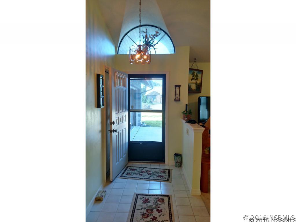 221 Meadow Lake Dr., Edgewater, FL 32141