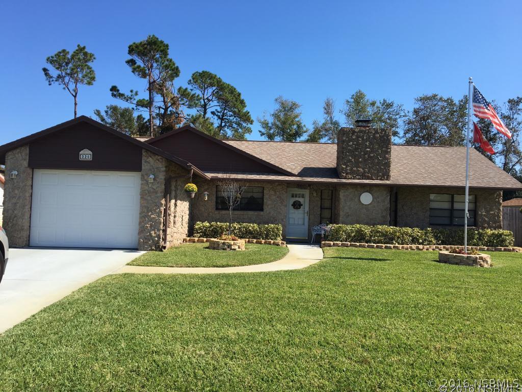 225 Wildwood Dr., Edgewater, FL 32132