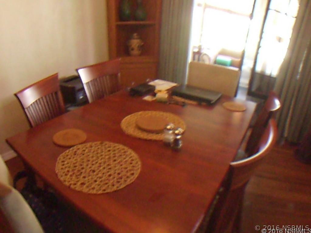 400 Shangri Lane Cir., Edgewater, FL 32132