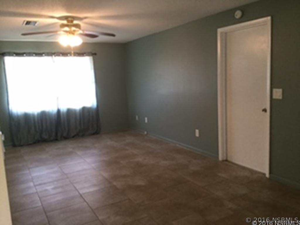 2215 Sabal Palm Dr., Edgewater, FL 32141