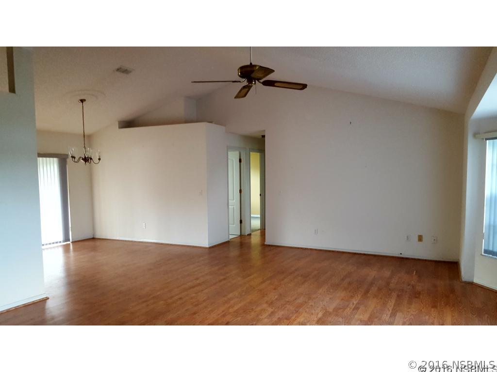 1106 12th St., Edgewater, FL 32132