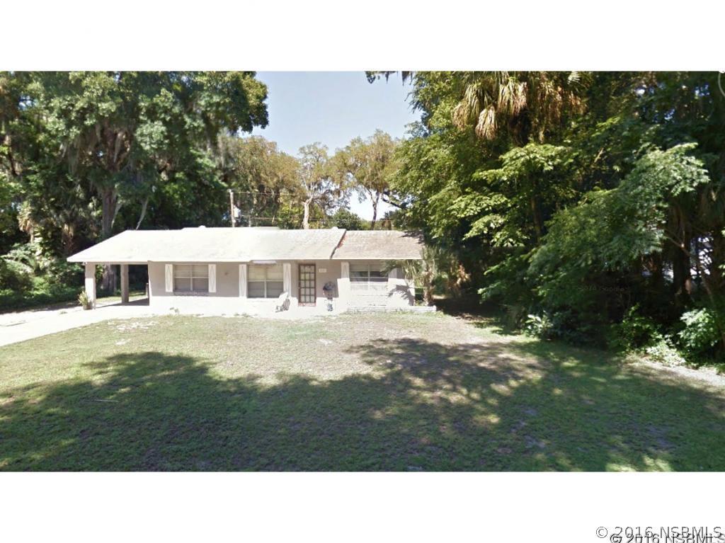 2021 Pine Tree Dr., Edgewater, FL 32141