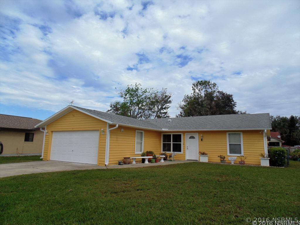 1419 Umbrella Tree Dr., Edgewater, FL 32132