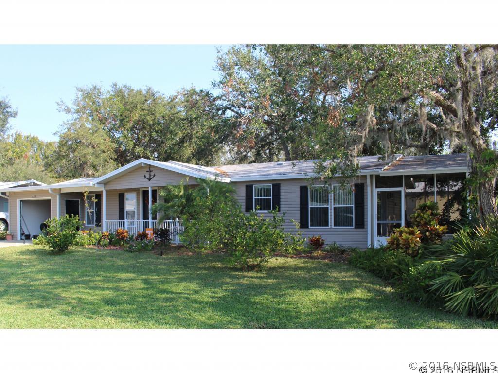 439 Sioux Blvd., Oak Hill, FL 32759