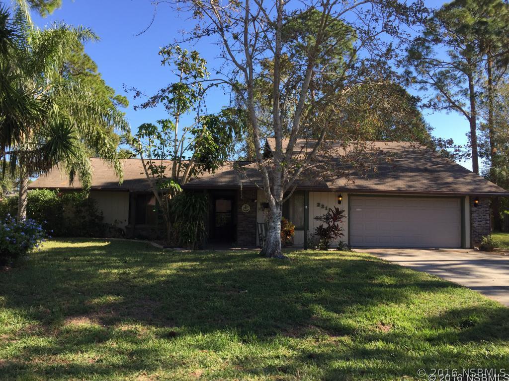 2211 Unity Tree Dr., Edgewater, FL 32141