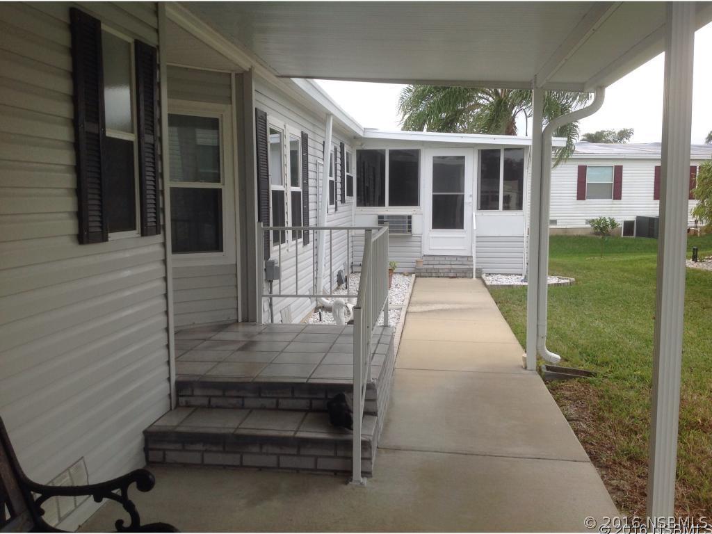706 Helmsman Ln., Edgewater, FL 32141