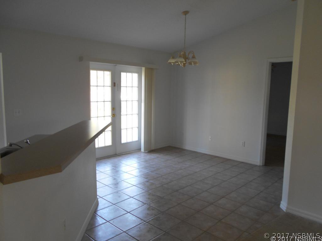 3204 Unity Tree Dr., Edgewater, FL 32141