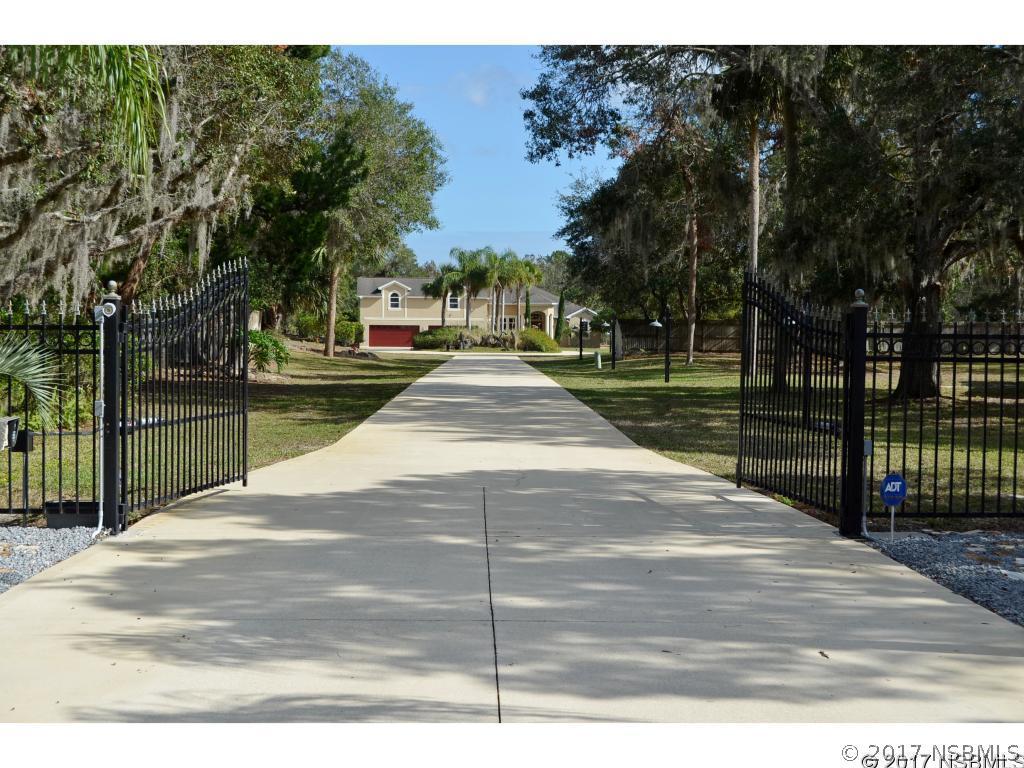 2460 Westwood Dr., New Smyrna Beach, FL 32168