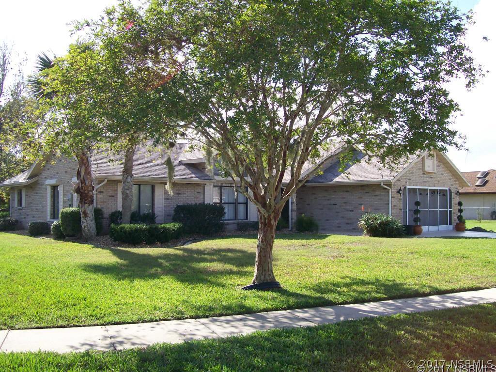 200 Cloveridge Ct., Edgewater, FL 32141