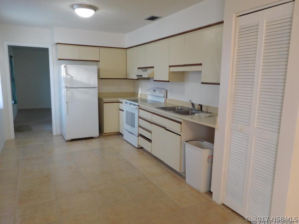 2210 Needle Palm Dr., Edgewater, FL 32141