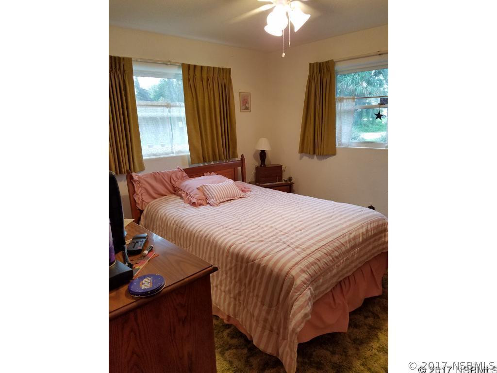 1325 Travelers Palm Dr., Edgewater, FL 32132