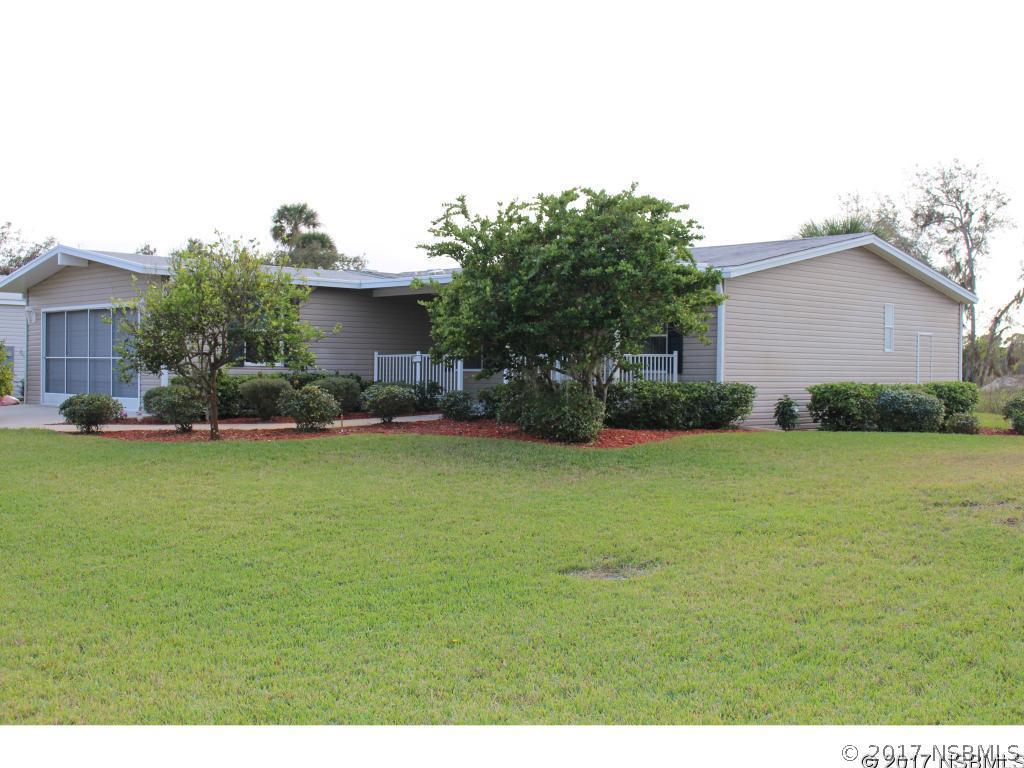 438 Sioux Blvd., Oak Hill, FL 32759