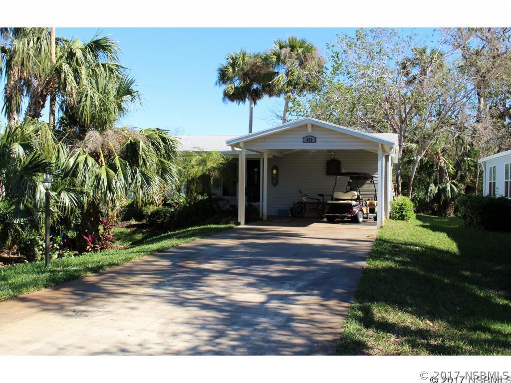 459 Sioux Blvd., Oak Hill, FL 32759