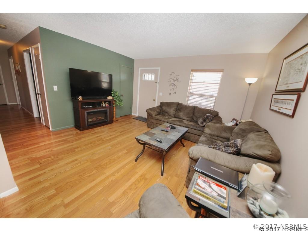 420 Wildwood Dr., Edgewater, FL 32132