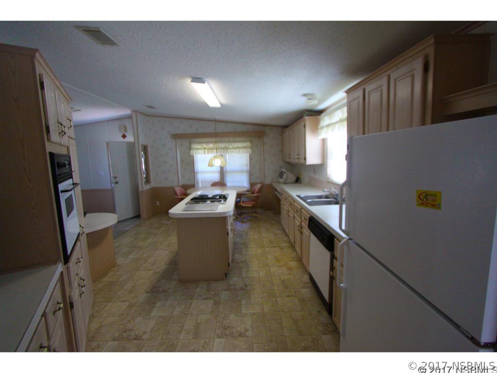 202 Schooner Ave., Edgewater, FL 32141