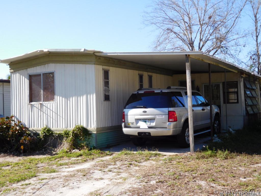 152 Indian Creek Rd., Oak Hill, FL 32759