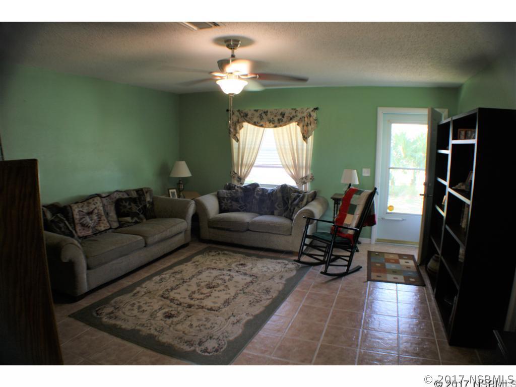 1858 Mango Tree Dr., Edgewater, FL 32141