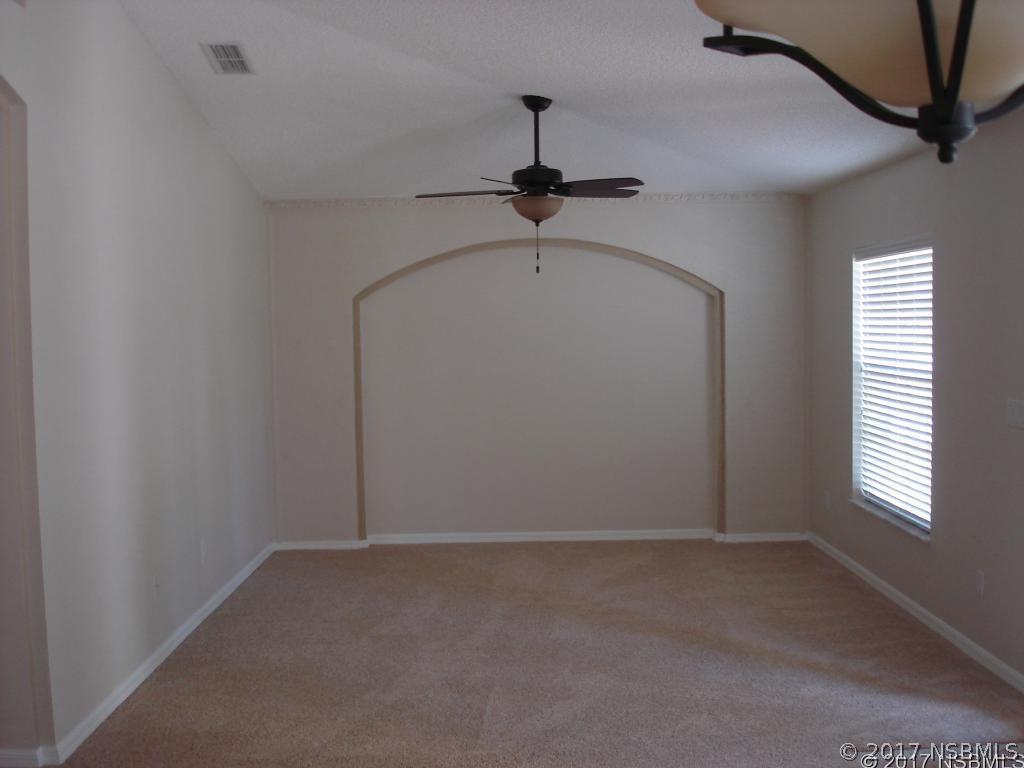3128 Yule Tree Dr., Edgewater, FL 32141