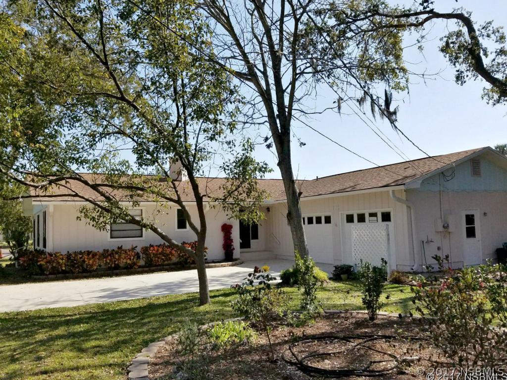 122 E Marion Ave., Edgewater, FL 32132