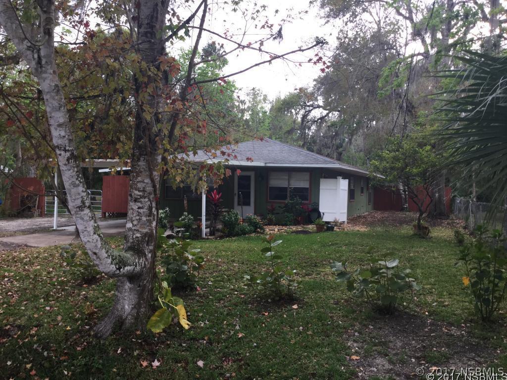 1174 Elizabeth St., New Smyrna Beach, FL 32168