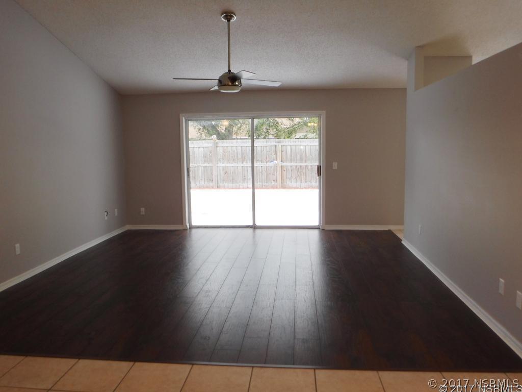 2946 Umbrella Tree Dr., Edgewater, FL 32141