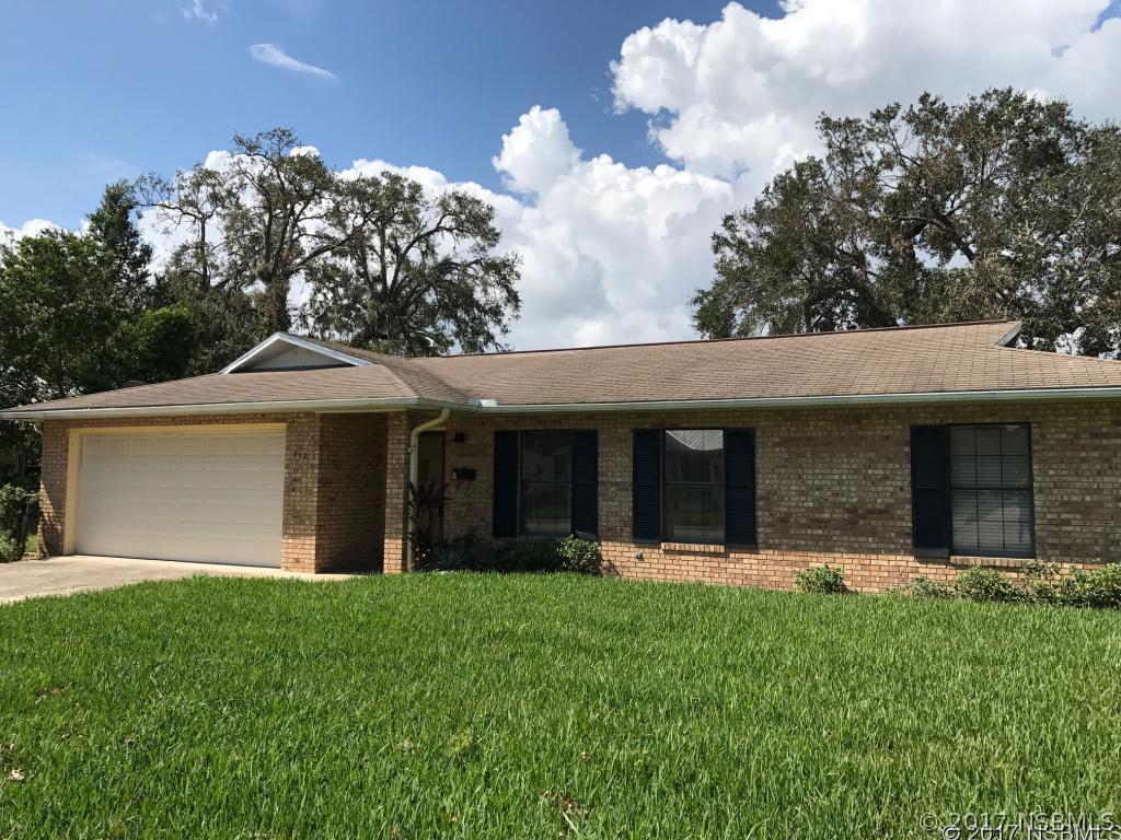 512 Ball St., New Smyrna Beach, FL 32168