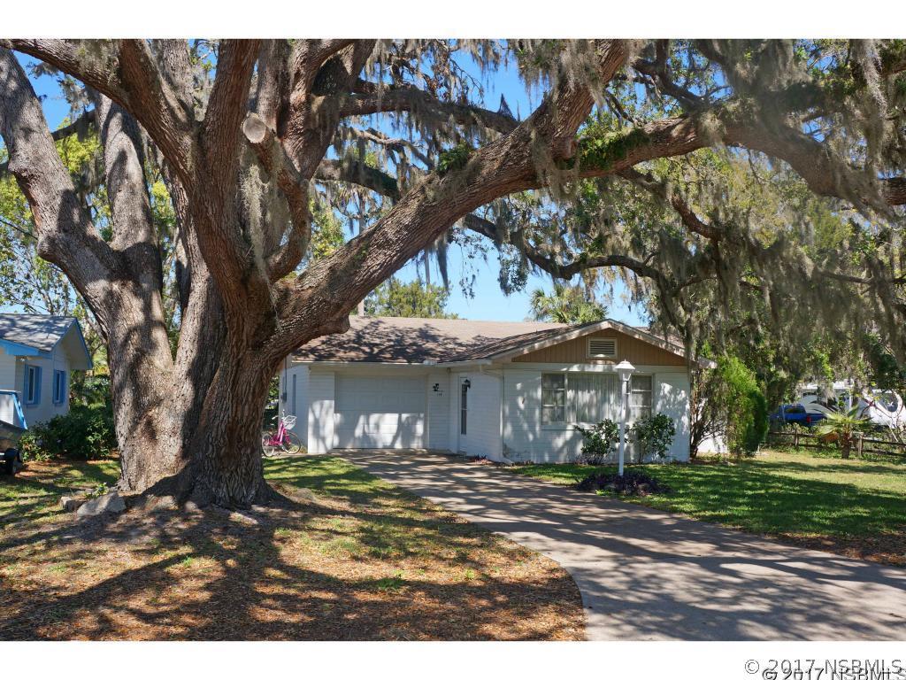 119 E Knapp Ave., Edgewater, FL 32132