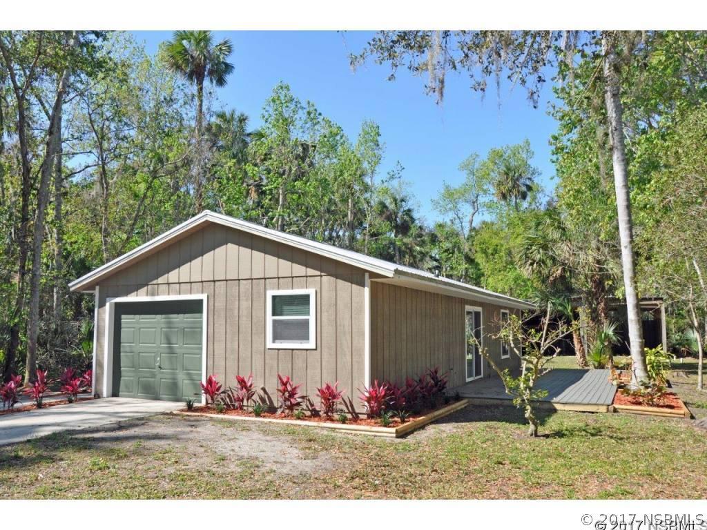 1182 Elizabeth St., New Smyrna Beach, FL 32168