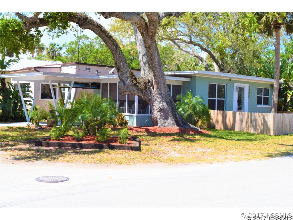 306 S Pine St., New Smyrna Beach, FL 32169