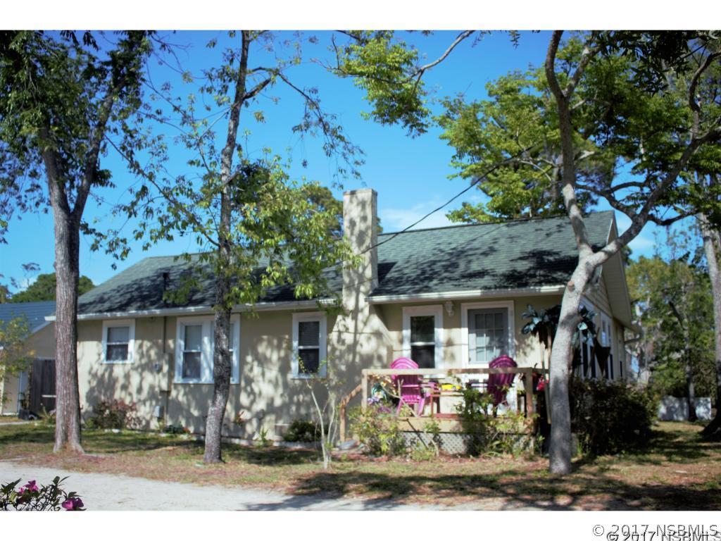 121 E Palm Way, Edgewater, FL 32132