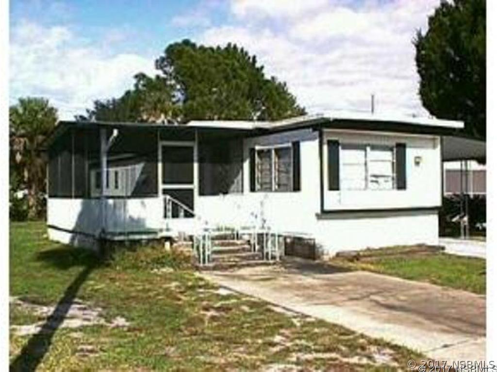 105 Cedar St., Edgewater, FL 32141